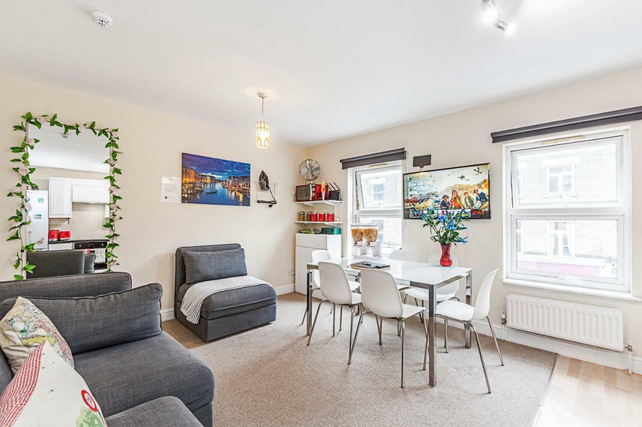 Greyhound Road Rooms Londra Esterno foto