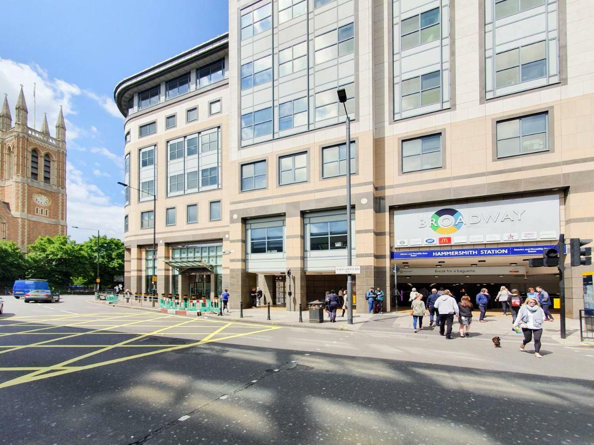 Greyhound Road Rooms Londra Esterno foto