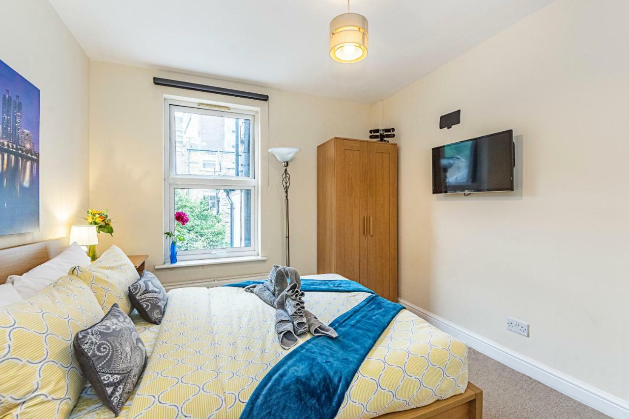 Greyhound Road Rooms Londra Esterno foto