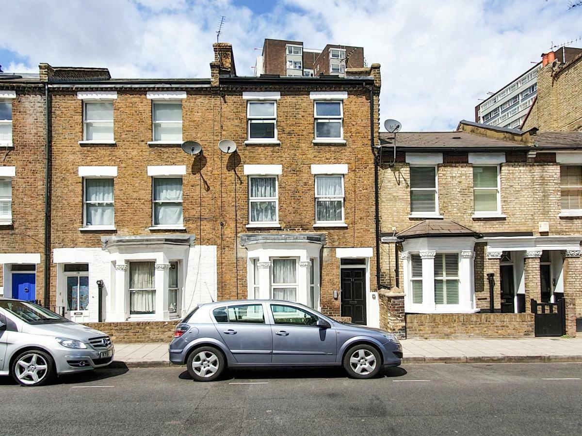 Greyhound Road Rooms Londra Esterno foto